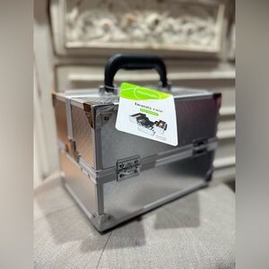 NWT | Metallic Beauty Case | Makeup | Jewelry Box | Cosmetic Organizer w/Lock